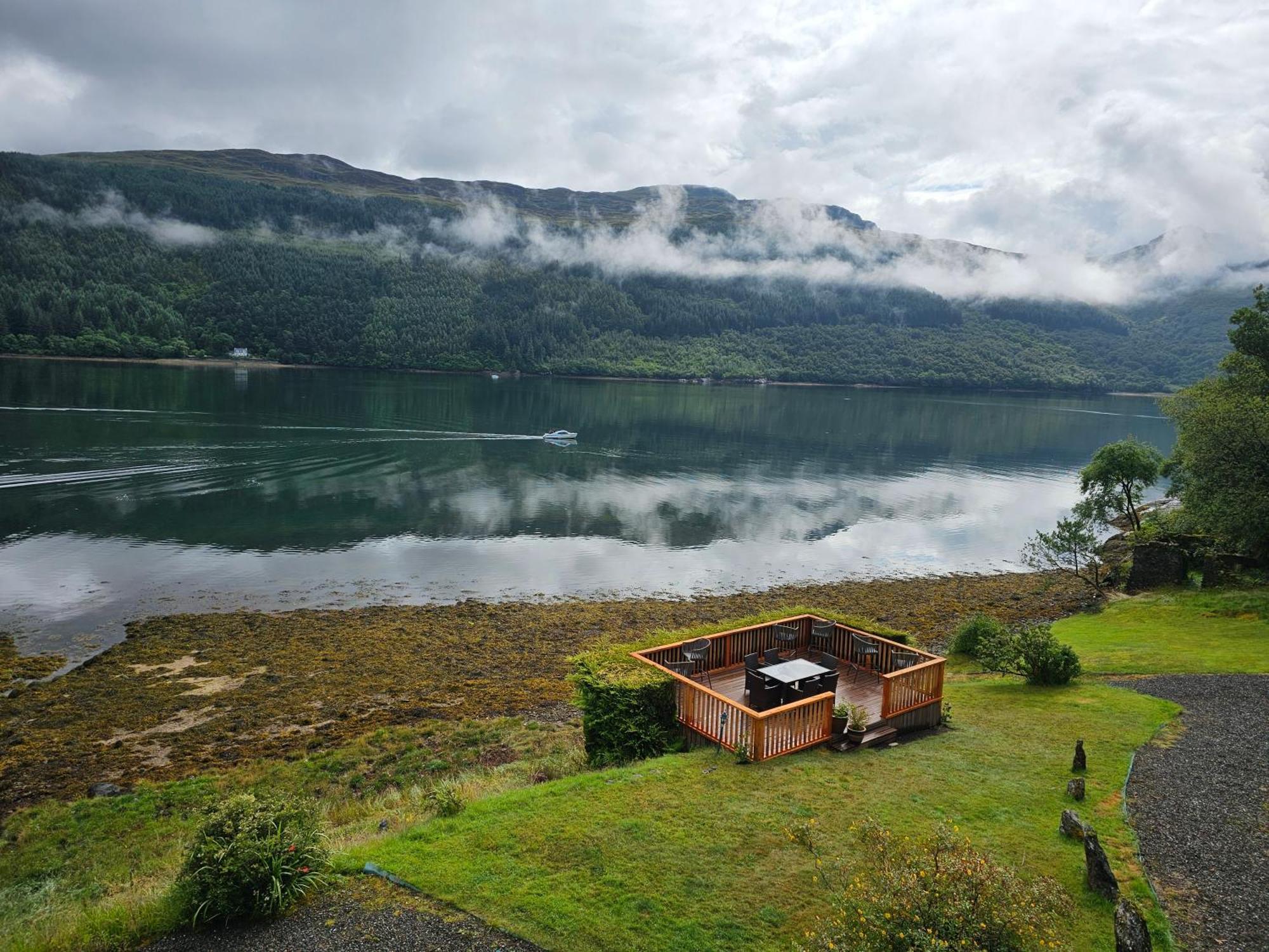 Lochwood Guest House ล็อคกอยล์เฮด ภายนอก รูปภาพ
